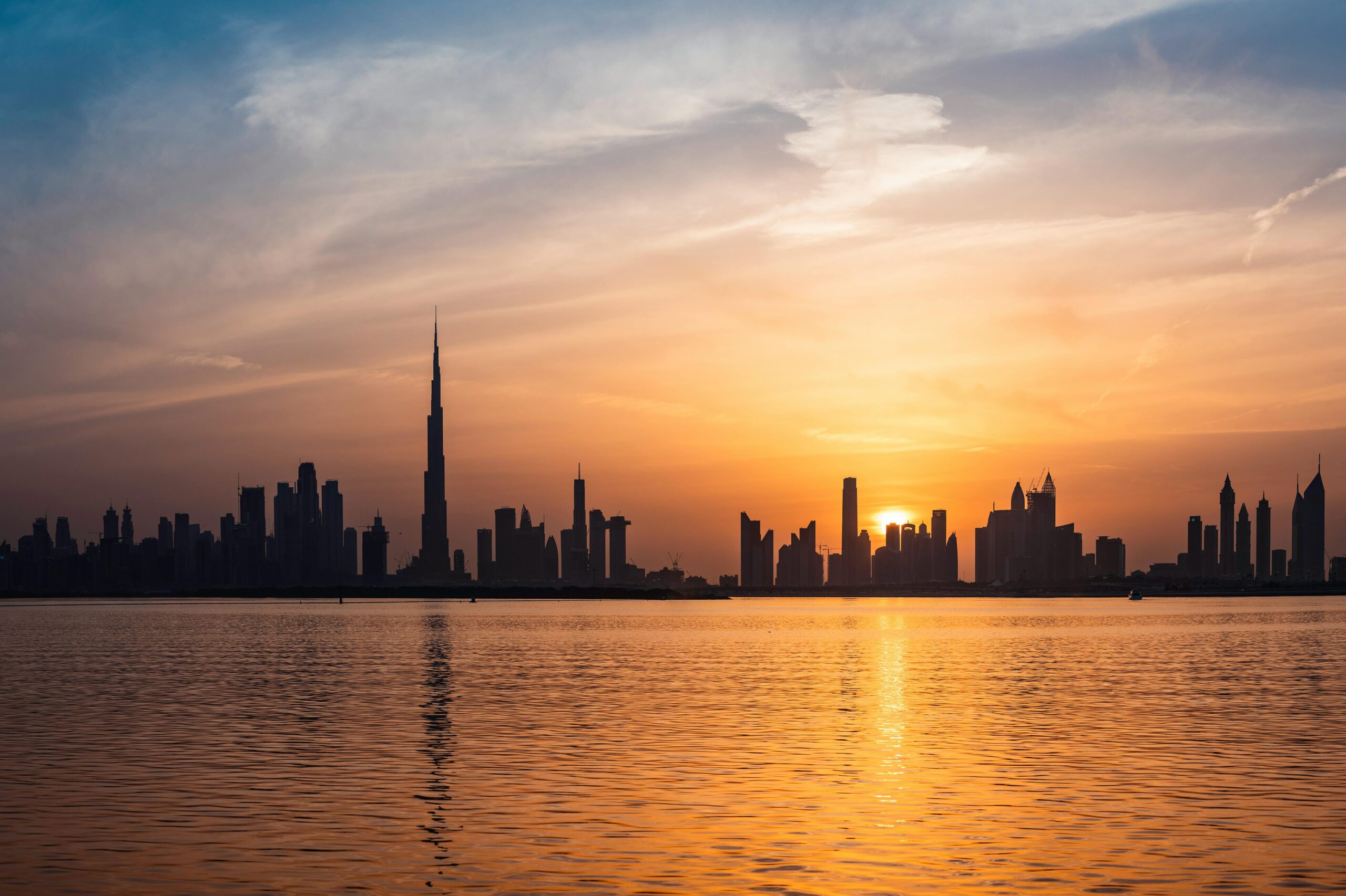 Cheap flights from London to Dubai